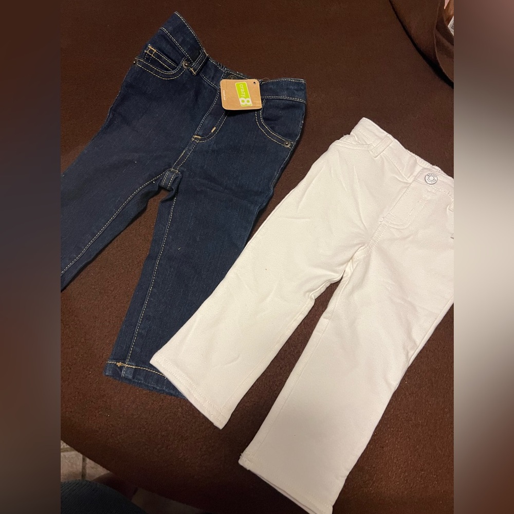 Kids lue and White Jeans Set
Size 12 mons NEW !